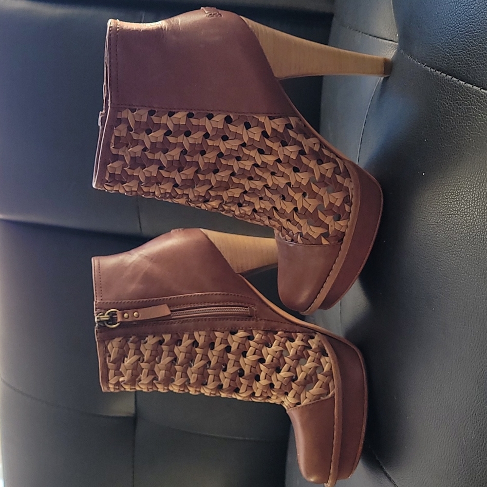 Ugg Maliha Woven Booties